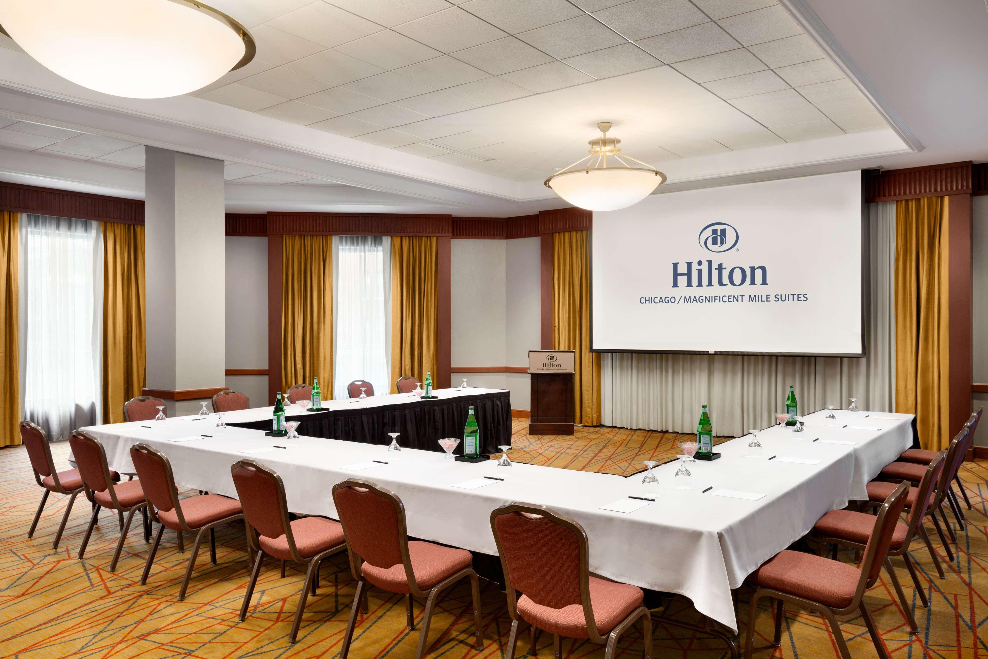 Hilton Chicago Magnificent Mile Suites Kültér fotó