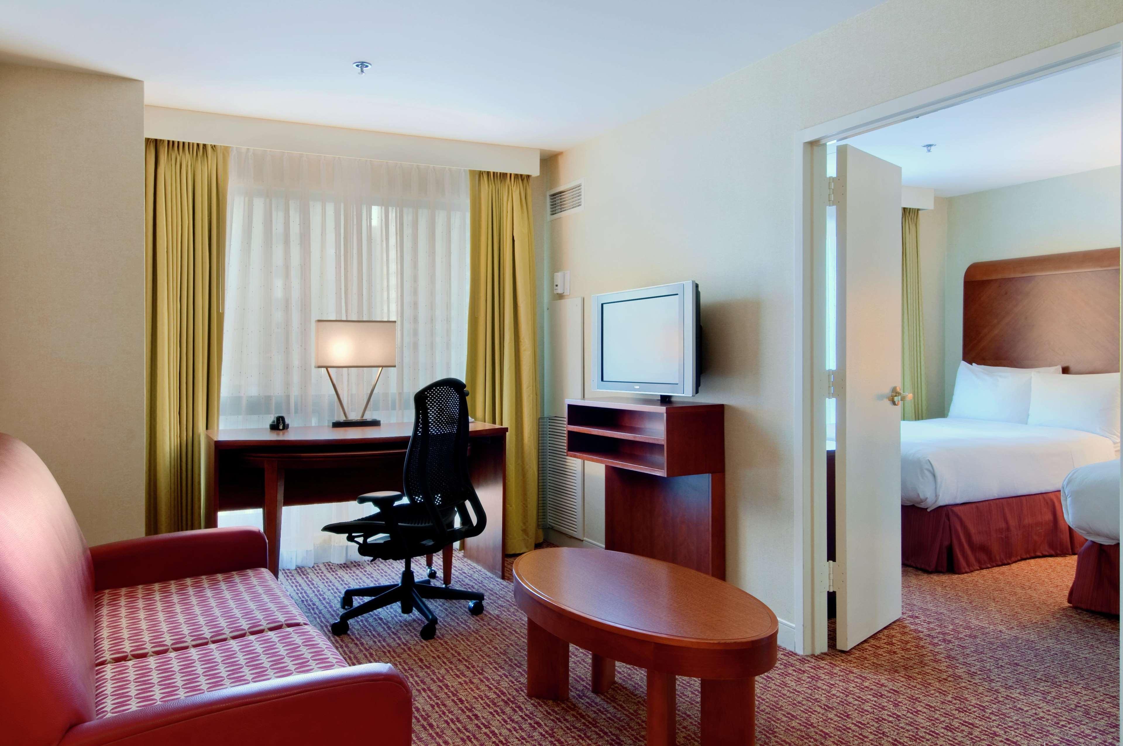 Hilton Chicago Magnificent Mile Suites Kültér fotó