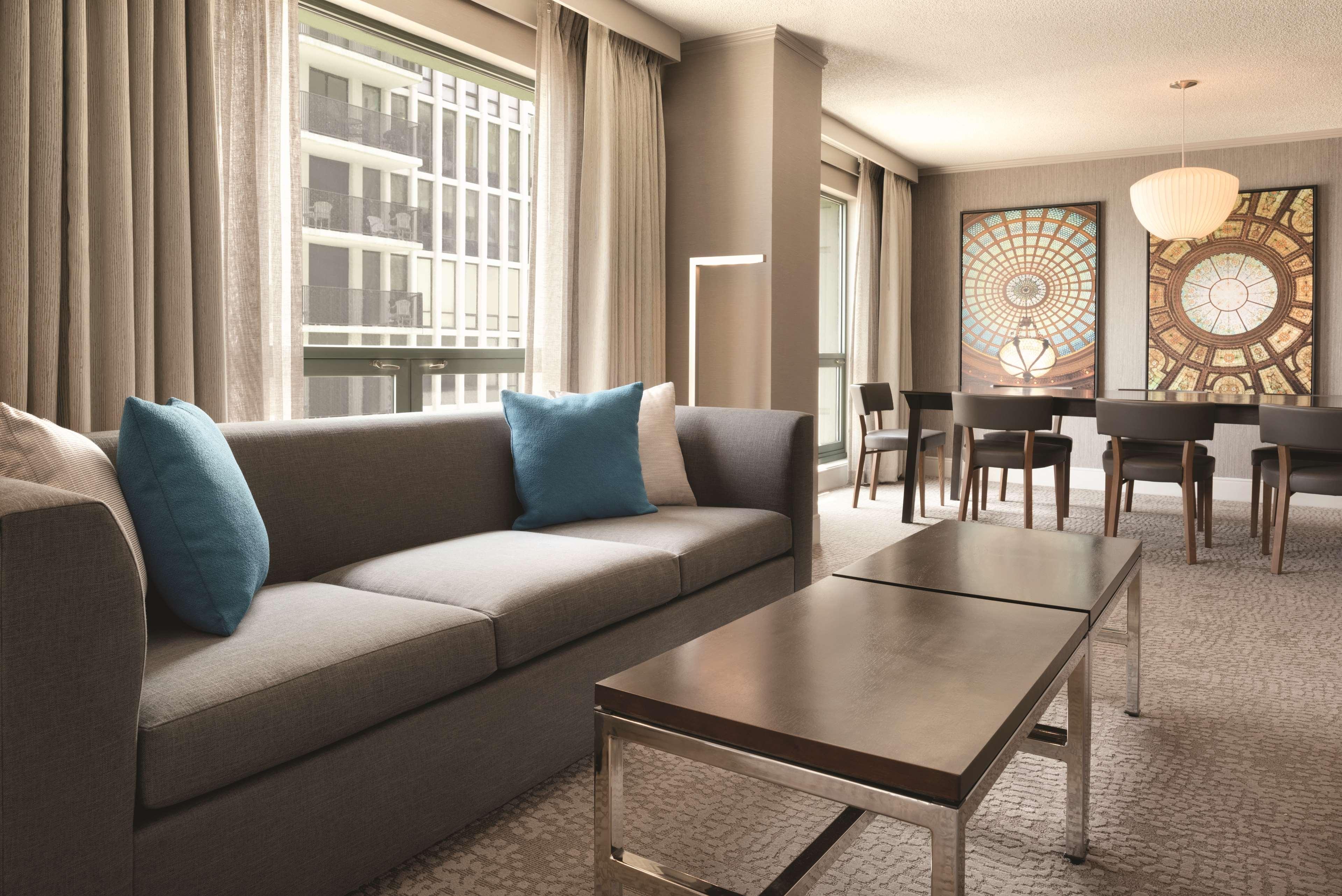 Hilton Chicago Magnificent Mile Suites Kültér fotó