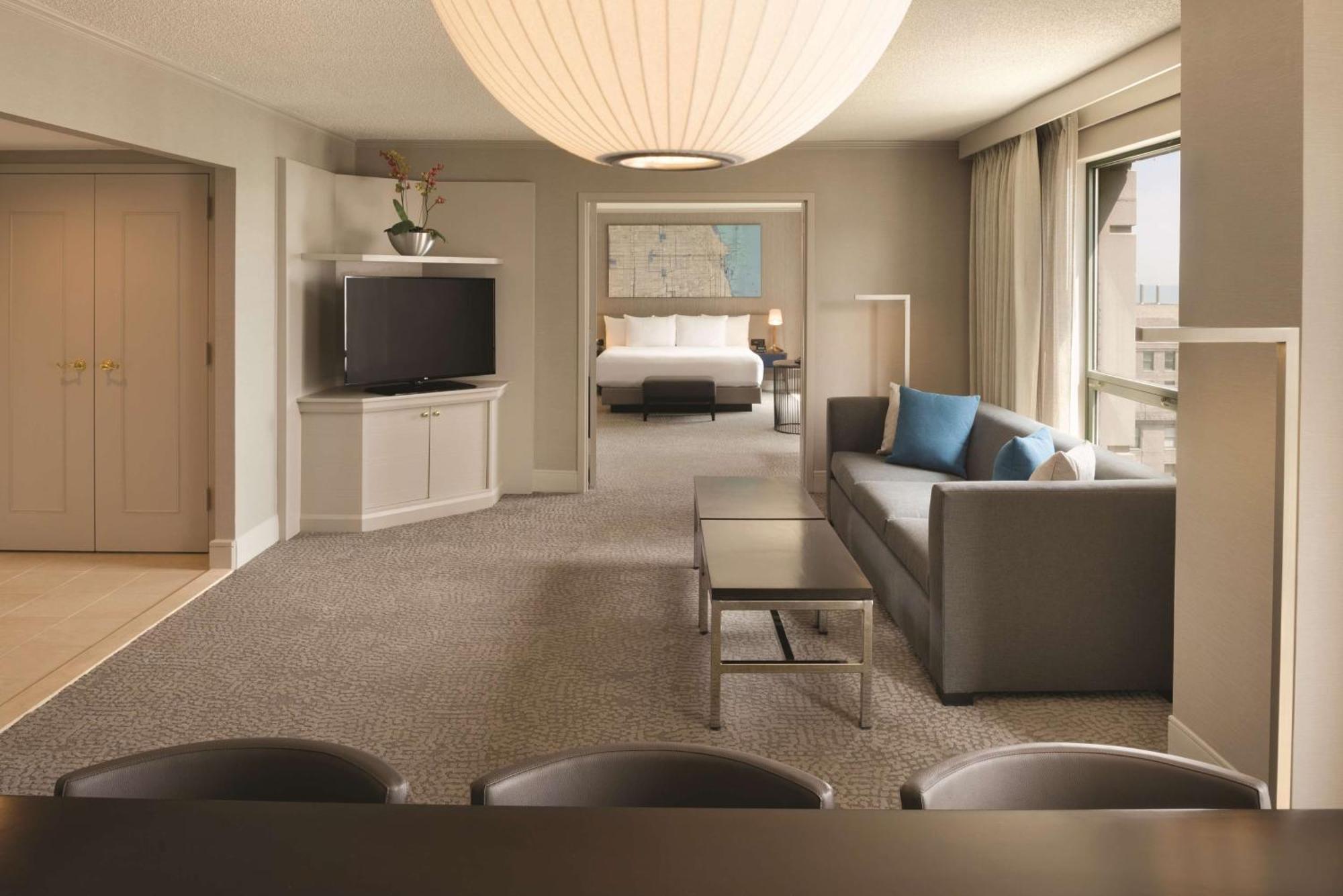 Hilton Chicago Magnificent Mile Suites Kültér fotó